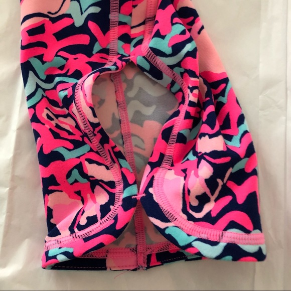 Bright & Beautiful Lilly Pulitzer cropped leggings small lobster Luxletic - Picture 5 of 5